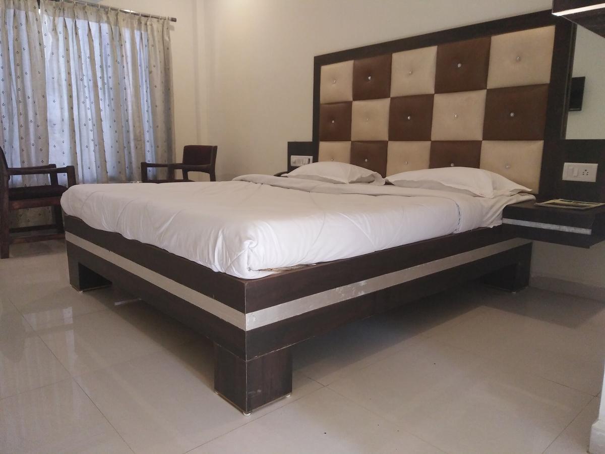 Hotel Summer House Daman Exterior foto