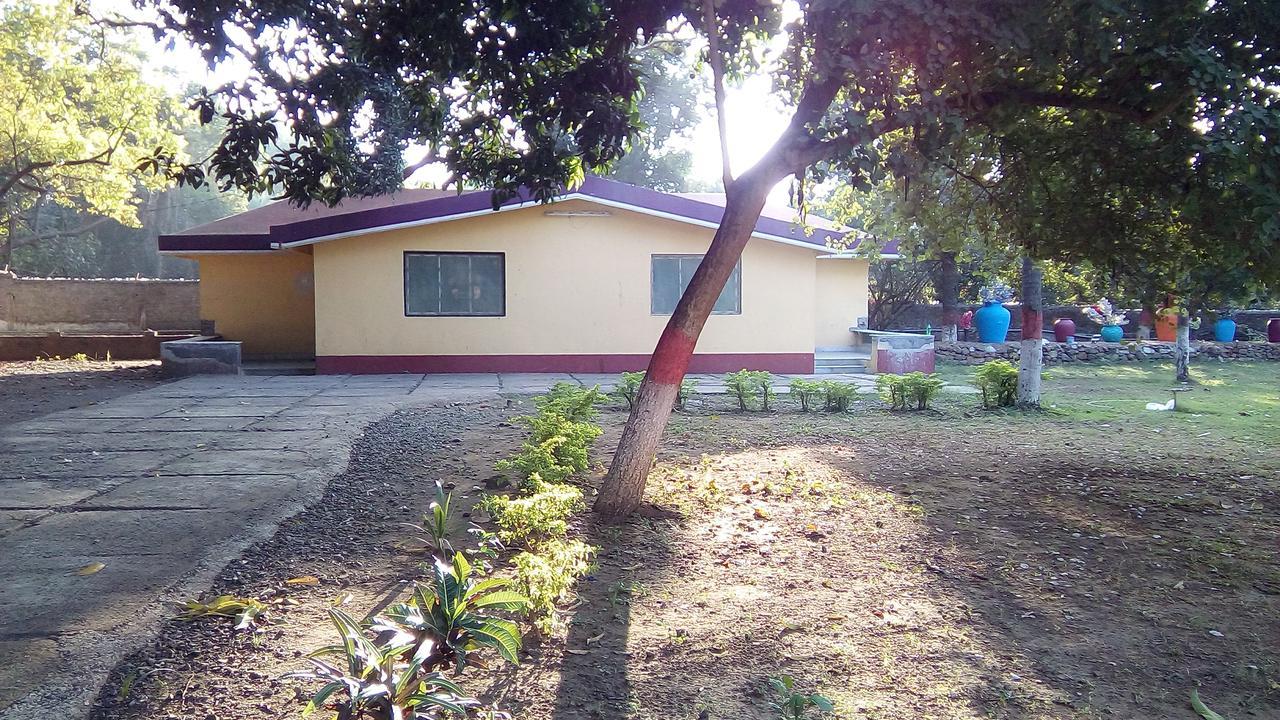 Hotel Summer House Daman Exterior foto