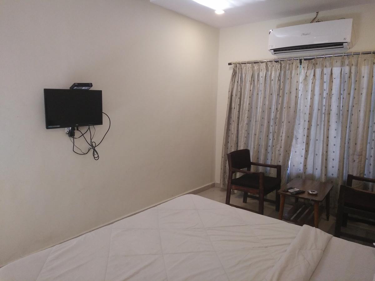 Hotel Summer House Daman Exterior foto