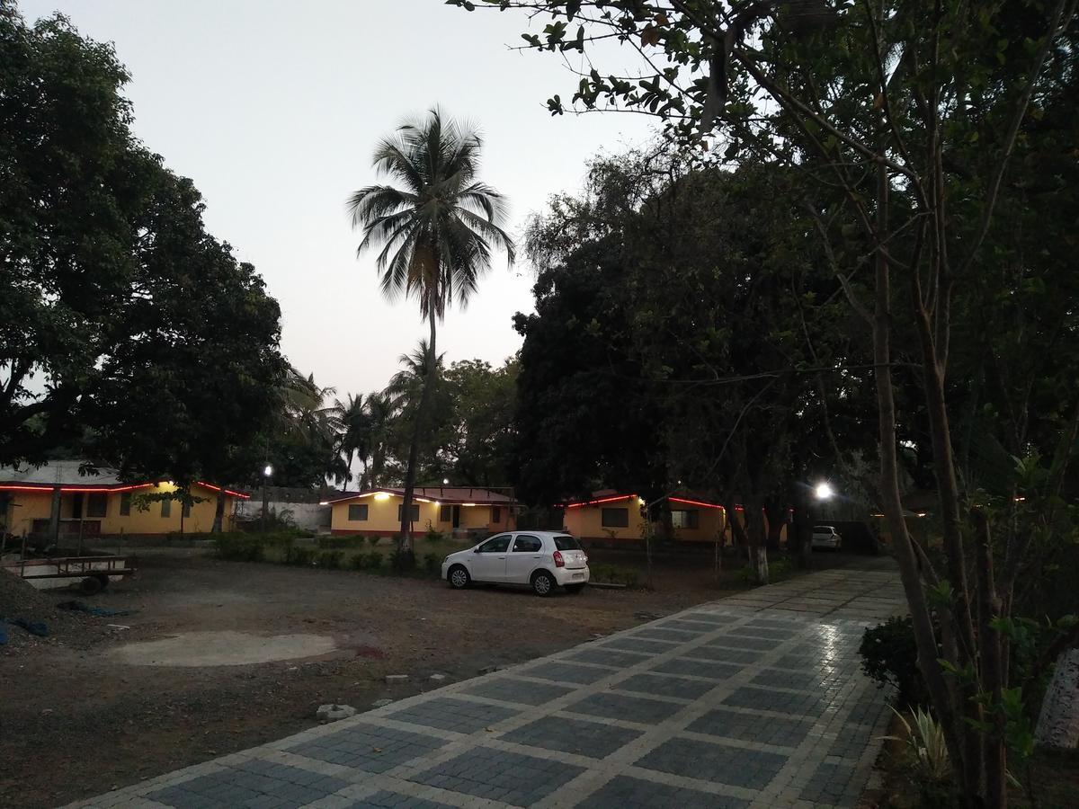 Hotel Summer House Daman Exterior foto